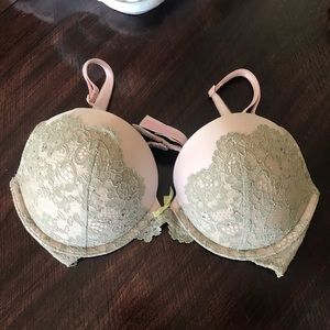 Victoria’s Secret Bra